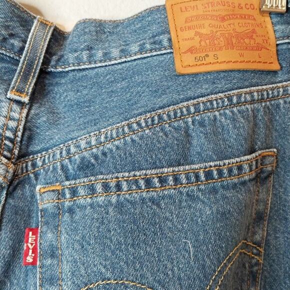 Levi's Jeans 501 Big E Buttonfly Distressed Women's Blue Denim Pants Size 27‎ - Picture 3 of 9